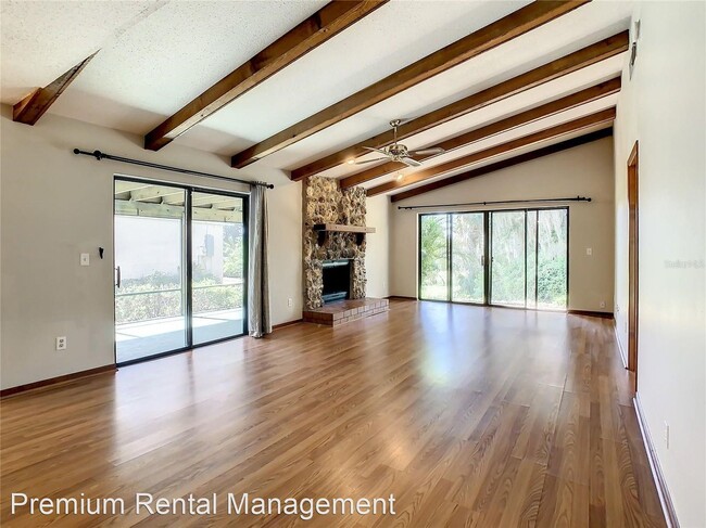 Building Photo - 3 br, 2 bath House - 1457 Oak Place