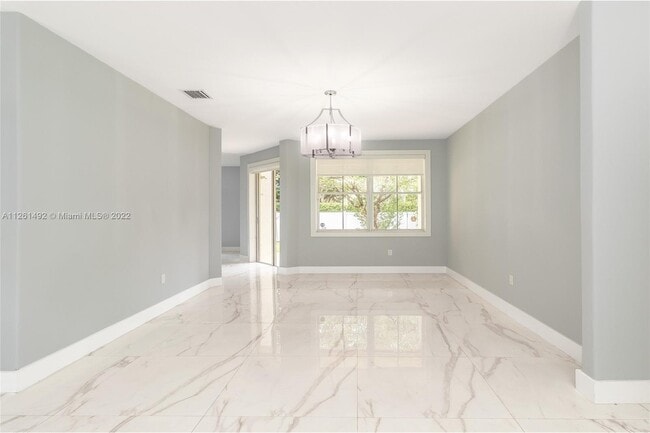 Building Photo - 16940 SW 36th Ct