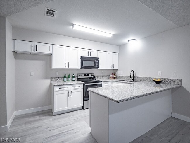 Building Photo - 817 Mantis Way