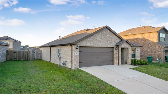 Foto principal - 415 Micah Ln
