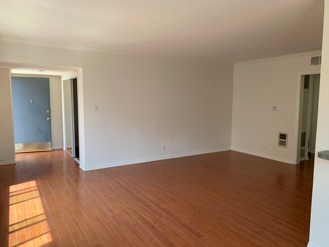 Living Room - 1841 Veteran Ave