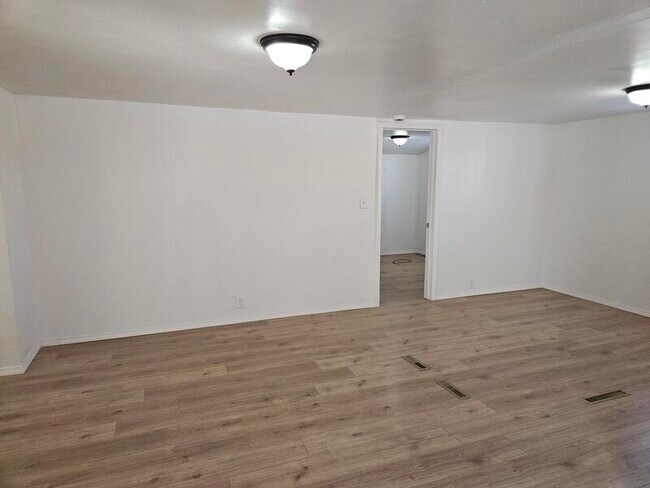 Foto del edificio - N1721 Greenville Dr