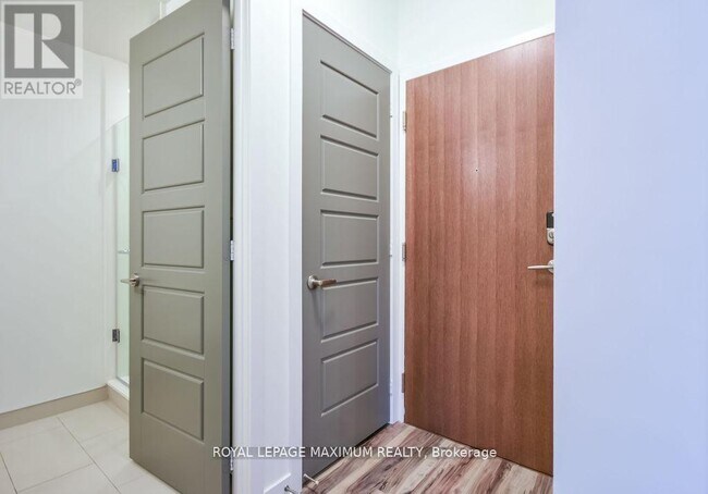 Building Photo - 271 Sea Ray Ave