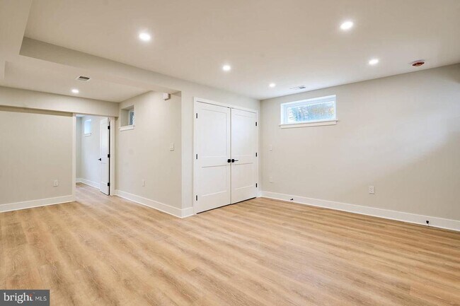 Foto del edificio - 9300 Riggs Rd
