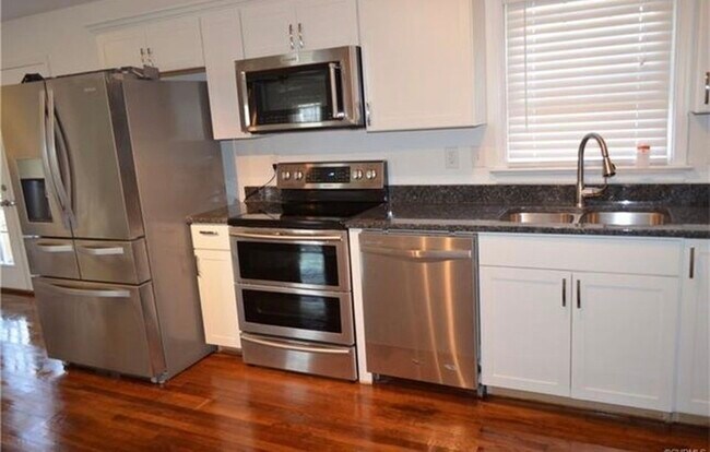 Foto del edificio - 8990 Becton Rd