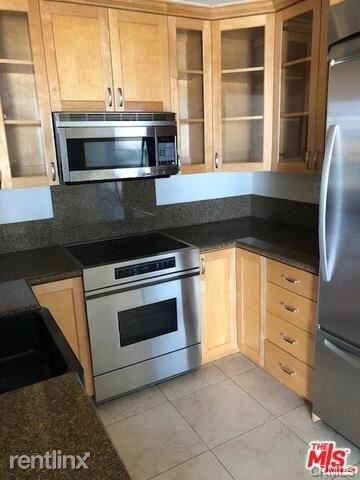 723 Palisades Beach Rd Santa Monica Ca 90402 House For Rent In