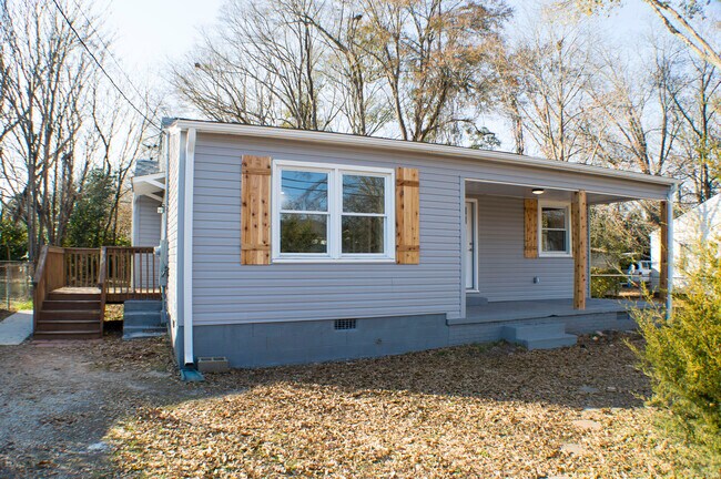 Building Photo - 11 Essex Ct