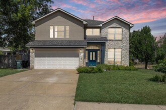 Building Photo - 400 Debora Dr