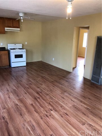 Foto principal - 4947 Golden Ave