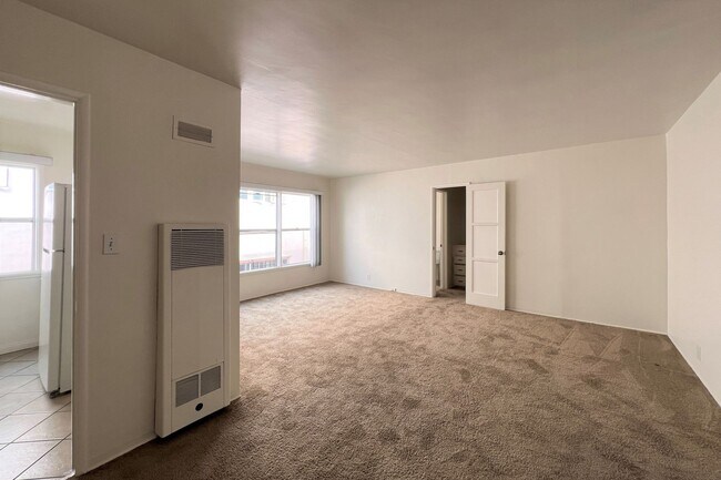Foto del edificio - 1734 E 3rd Street