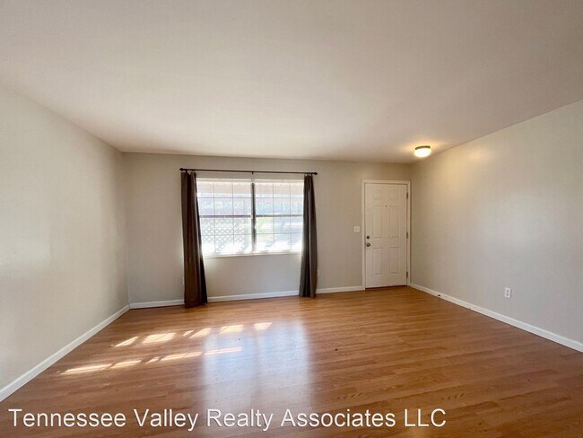 Building Photo - 3 br, 2 bath House - 5709 Acapulco Ave