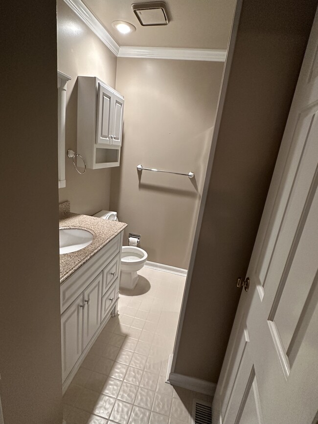 Bath attached -1 - 9120 Dominion Cir