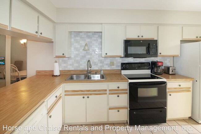 Building Photo - 2 br, 2 bath House - 928 Capri Isles #231