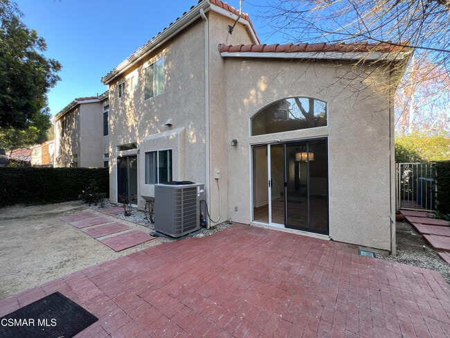 Building Photo - 4783 Rhapsody Dr