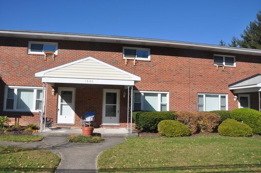 porche cubierto - 1620 Princeton Rd