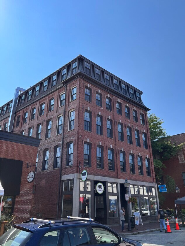 Foto principal - 19 Pleasant St