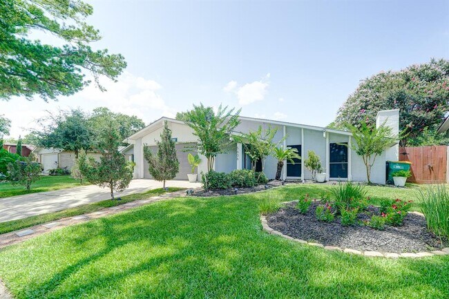 Building Photo - 5606 Hardwood Forest Dr