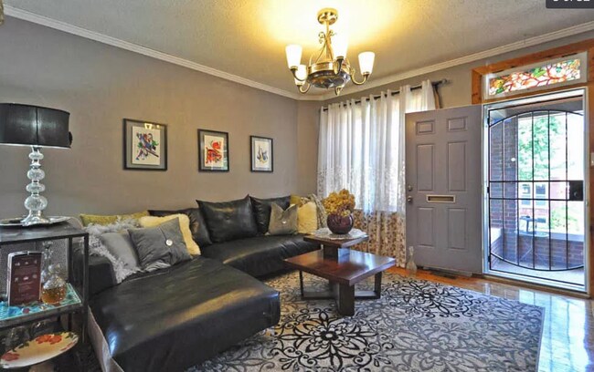 Foto del edificio - 4128 Blaine Ave