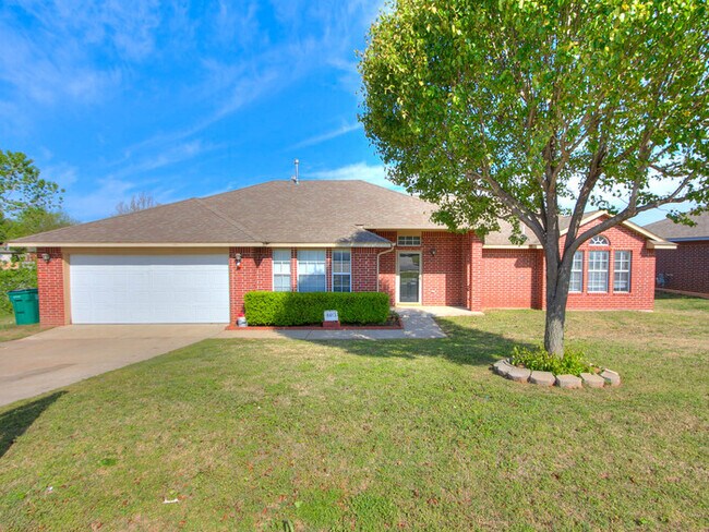 Building Photo - Beautiful Home!
