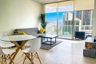 Building Photo - 1050 Brickell Ave