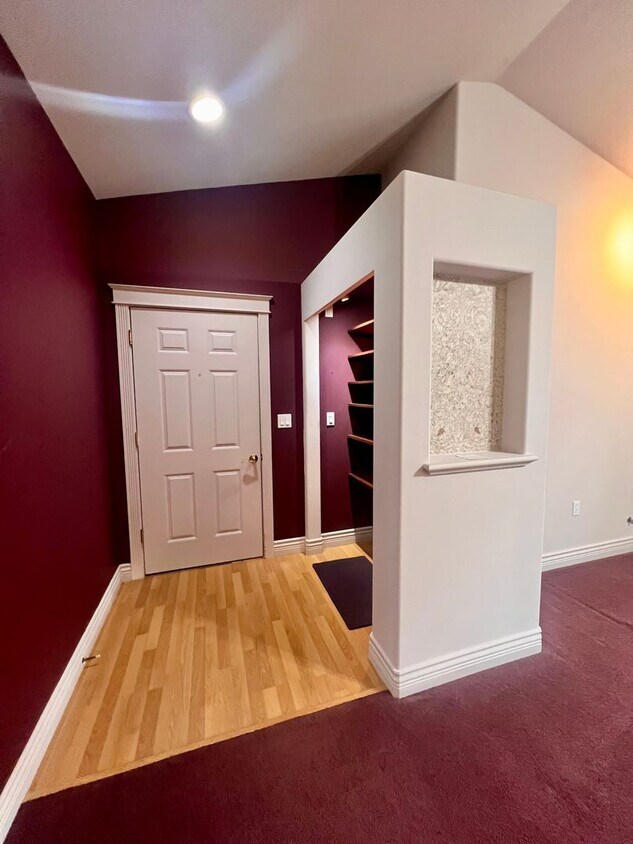 Foto principal - Cozy 2Bd 2Ba El Dorado Condo in Bellingham...