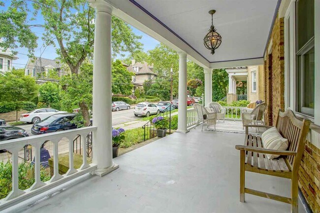 Building Photo - 61 Clifton Terrace
