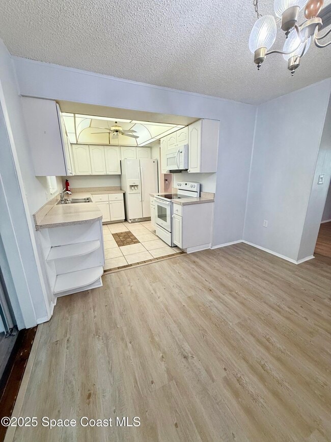 Building Photo - 2740 Choctaw Dr