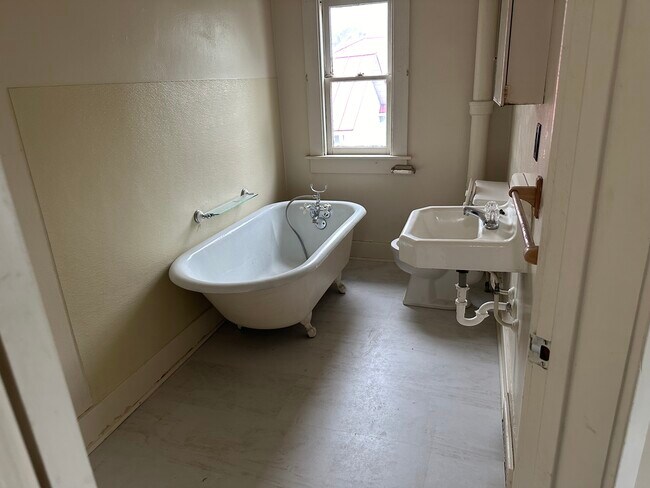 Foto del edificio - 1221 Summit St