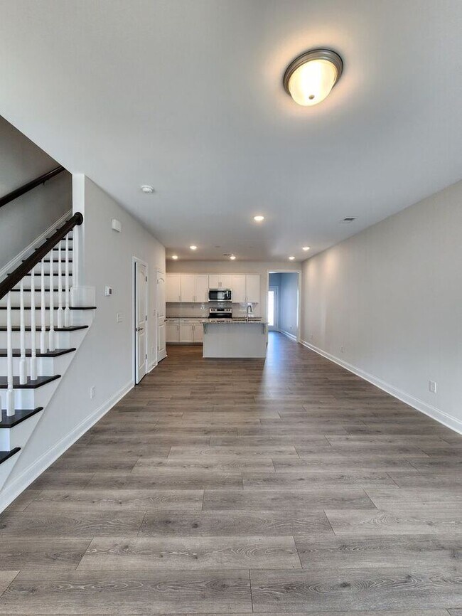 Building Photo - New Construction-Woodfin Rental
