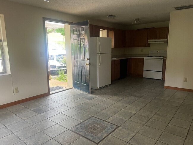 Foto del edificio - 2101 Marbleton Rd