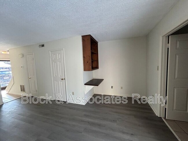 Foto del edificio - 601 Timberline Dr SE