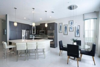 Building Photo - 1932 Juno Landing Ln