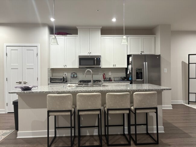 Foto del edificio - 16573 Fife Wy