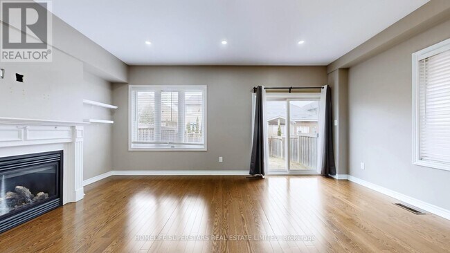 Photo du bâtiment - 751 Agnew Cres