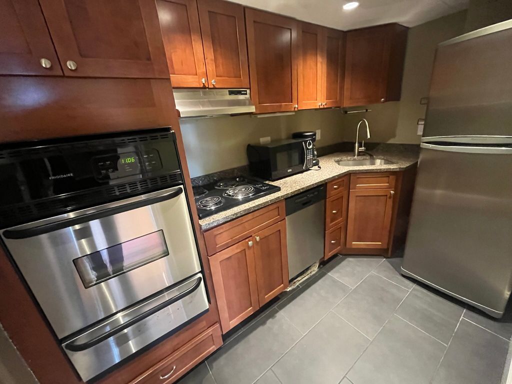 *Las imágenes son muestras representativas de la unidad anunciada. En algunos casos, las unidades reales que visita... - 119 Beacon St