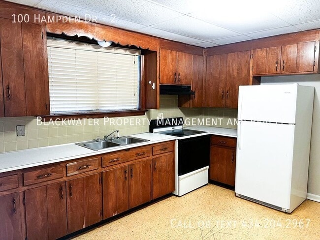 Building Photo - 100 Hampden Dr