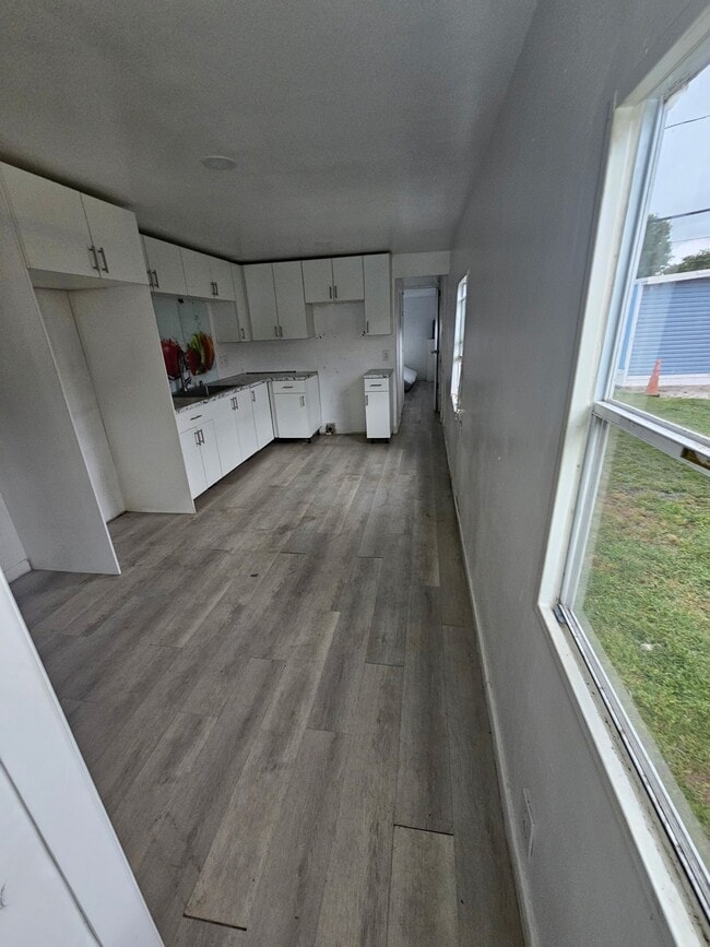Building Photo - 4732 SW 46th Ln