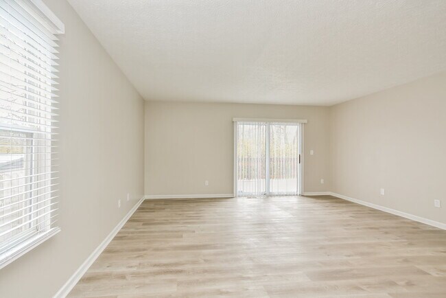 Foto del edificio - 2132 Maribeth Pl