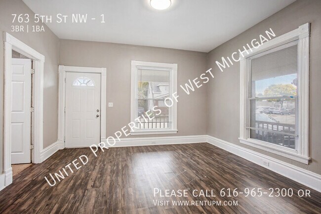 Foto del edificio - Available Now | Gorgeous 3 Bedroom 1 Bathr...