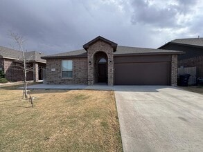 Building Photo - 1710 Wrigley Dr