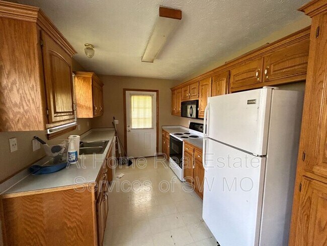 Foto del edificio - 1239 Bluegrass Rd