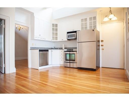 Primary Photo - 3 Fairfield St