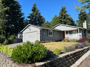 Building Photo - 6405 S Alder St