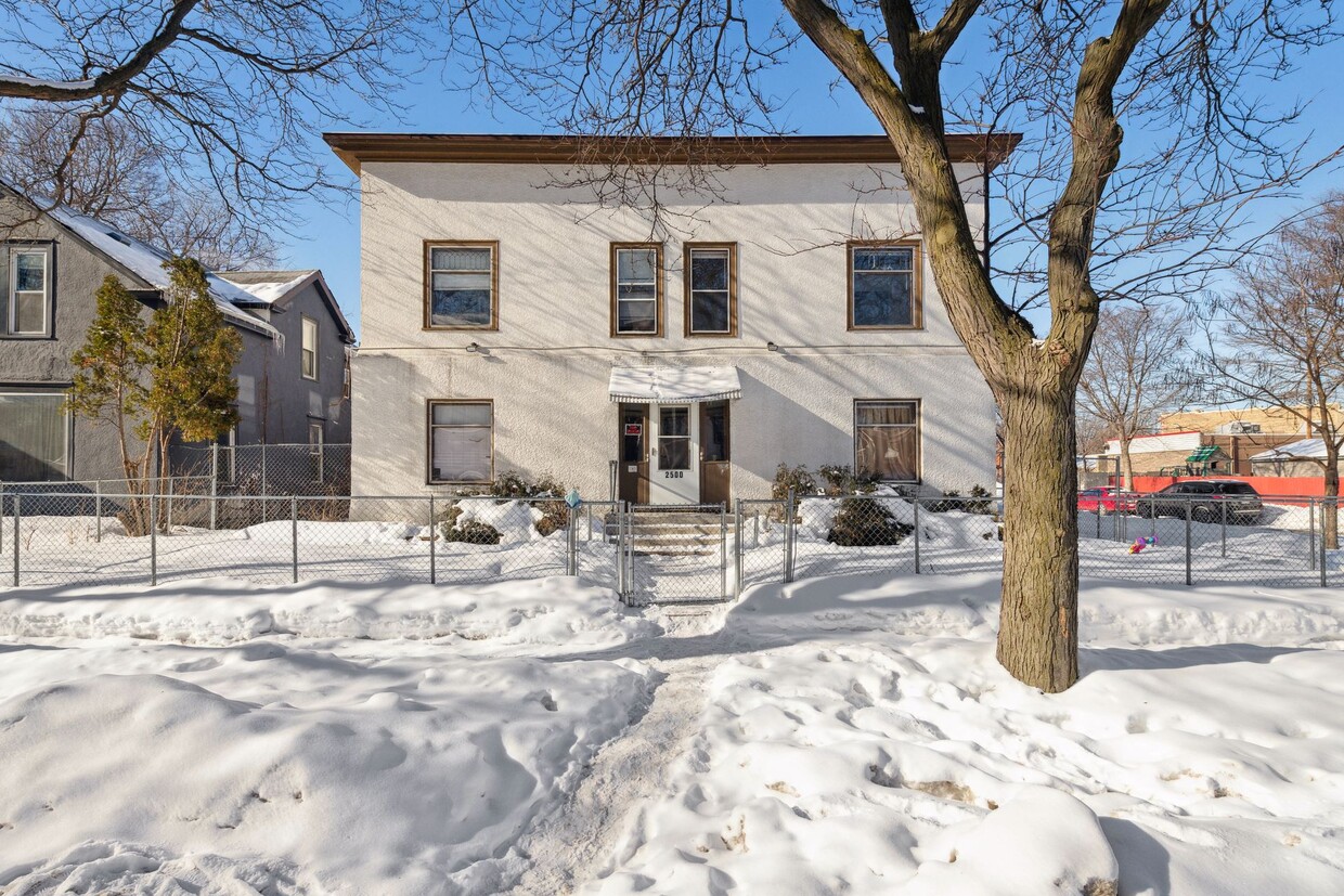 2500 16th Ave S Unit 3, Minneapolis, MN 55404 Rentals in Minneapolis