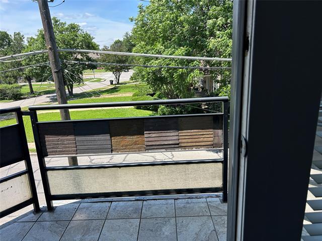 Foto del edificio - 5305 Reiger Ave