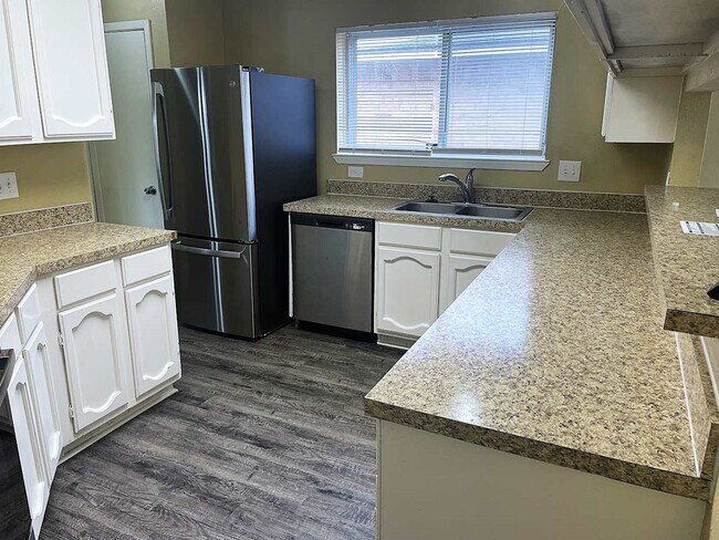 Foto del edificio - 6530 Bridgegate Dr