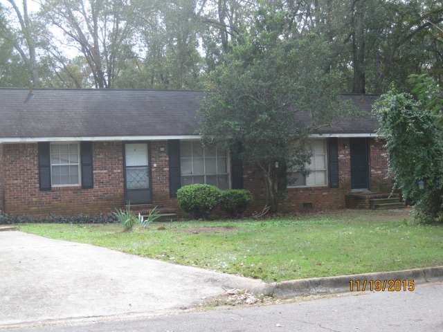 Building Photo - 202 Clara Dr