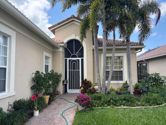 Foto del edificio - 6532 SE Broadmoor Ln