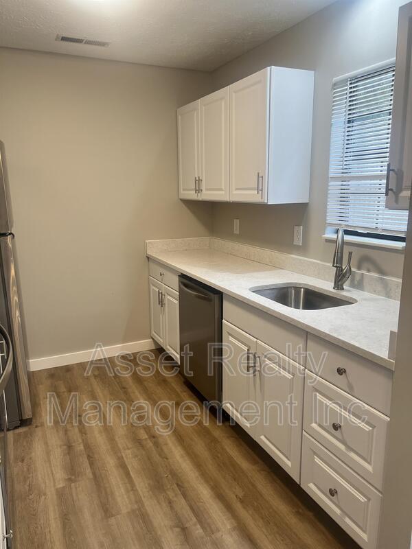 Building Photo - 2705 Sood Rd