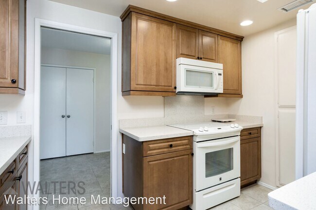 Building Photo - 4 br, 2 bath House - 12741 Rios Rd